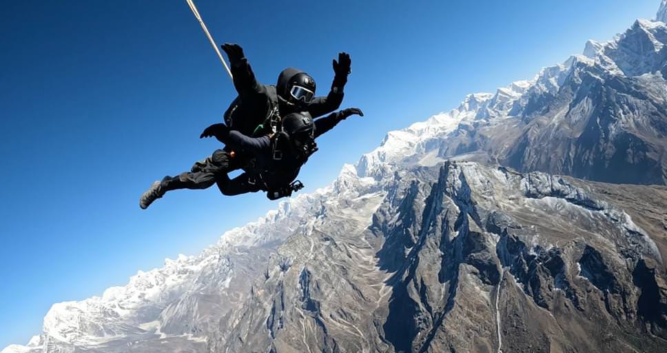 Everest Skydive 3