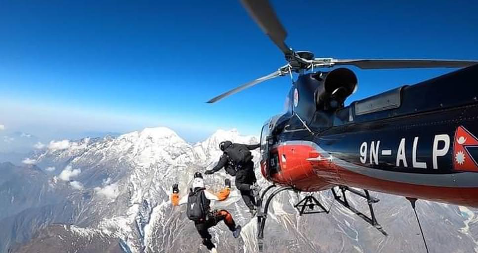 Everest Skydive 2